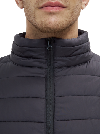 Жилет ДЕМИ стеганый